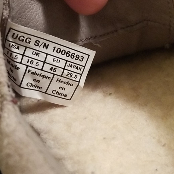 Uggs  boat shoes NWOT - Picture 2 of 4